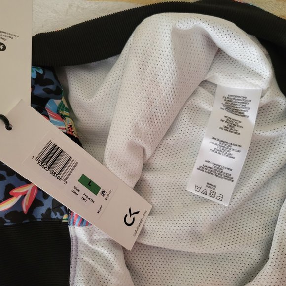 Calvin Klein Performance jacket - Picture 3 of 5